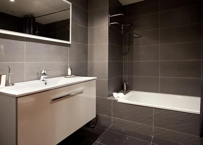 Ab Park Gueell-gaudi Apartman *